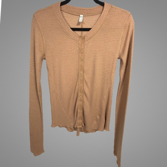 Free People Tops - Free People Thermal Top Medium Womens Waffle Knit Snap Front Tan OB2069818